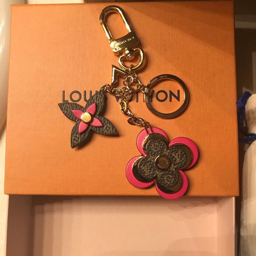 Louis Vuitton Blooming Flowers Bag Charm/keyholder